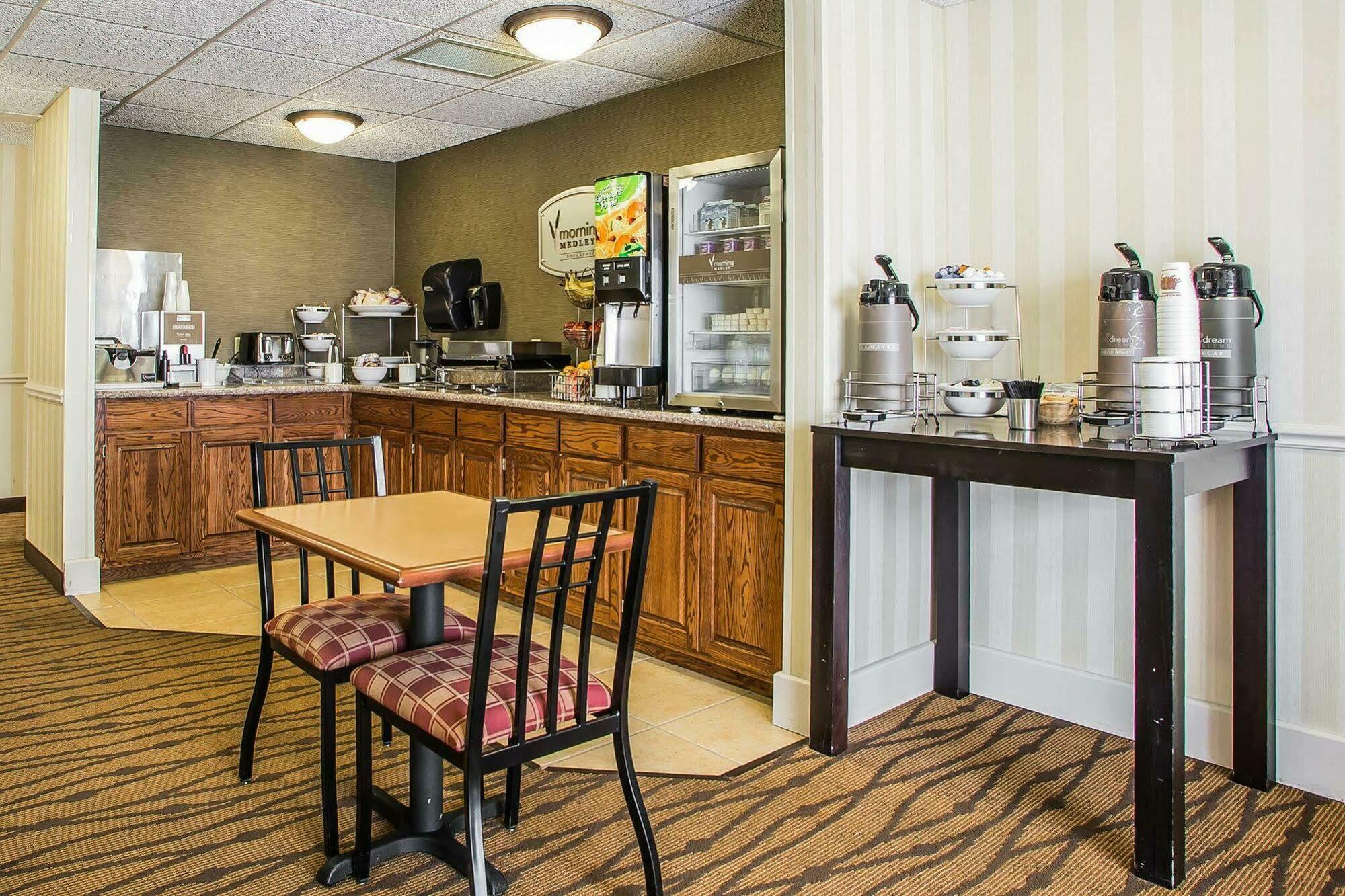 Sleep Inn & Suites Уисконсин Рапидс Екстериор снимка